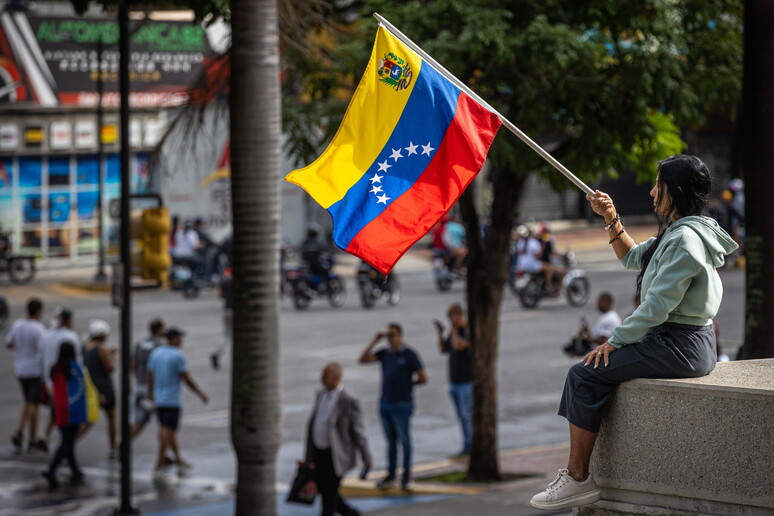 Venezuela. Partido Democrático: Preocupação com a não aceitação do enviado do ministério das relações exteriores
